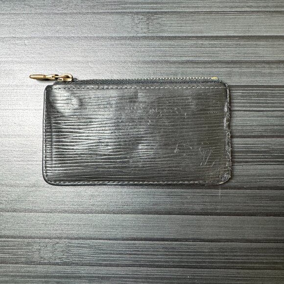 Louis Vuttion Black Epi Chain Card Case Authentic|Used - Picture 1 of 6